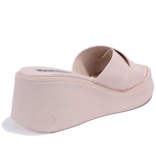 Dagoster DZA07-10620773 Bej Ortopedik Günlük Kadın Terlik