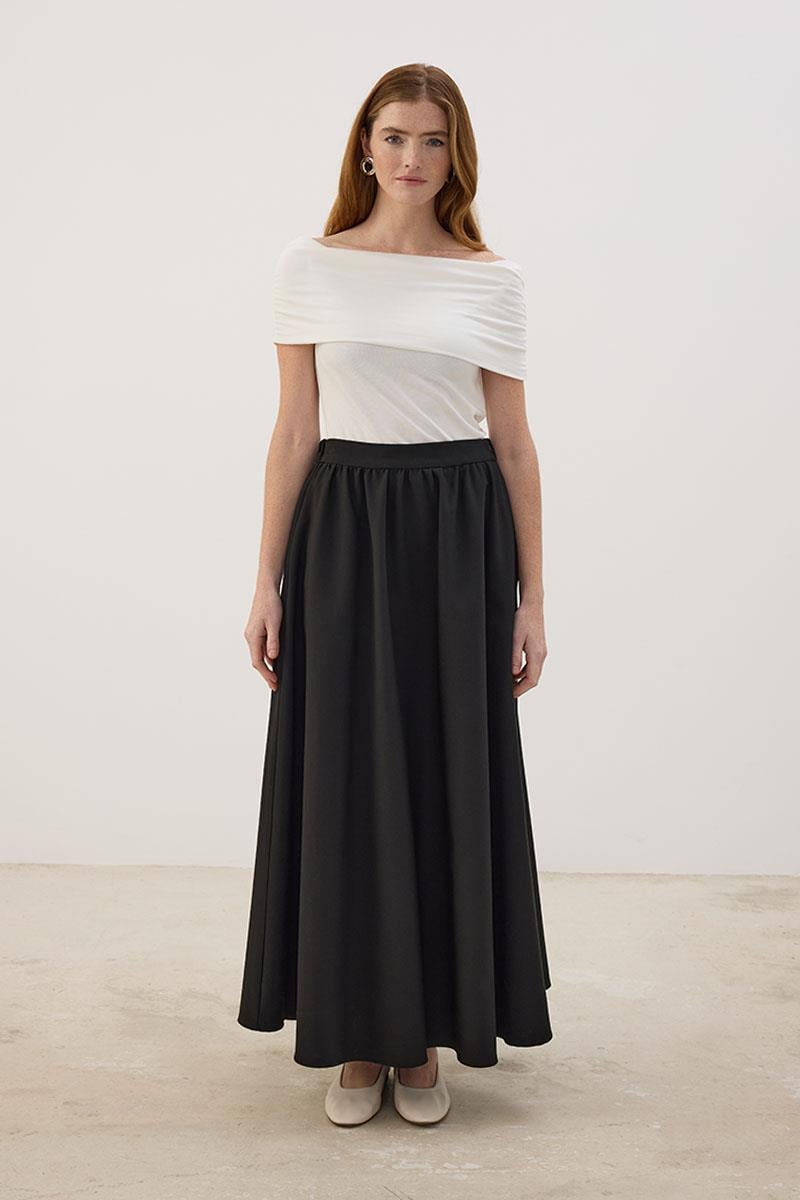 Arka Lastikli Gabardin Etek Siyah
