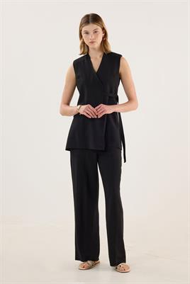 Biye Detaylı Yelek Siyah