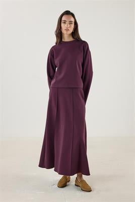 Bordo Kısa Sweatshirt, Çan Kesim Etek Takım