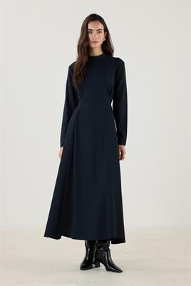 Çift Pileli Yüksek Yaka Elbise Siyah