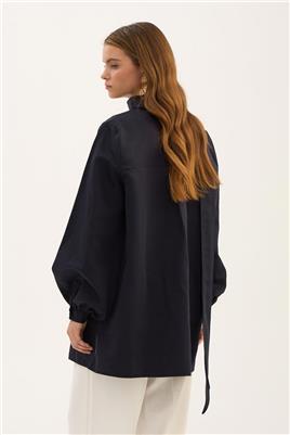 Çıkabilir Fiyonklu Bluz Lacivert