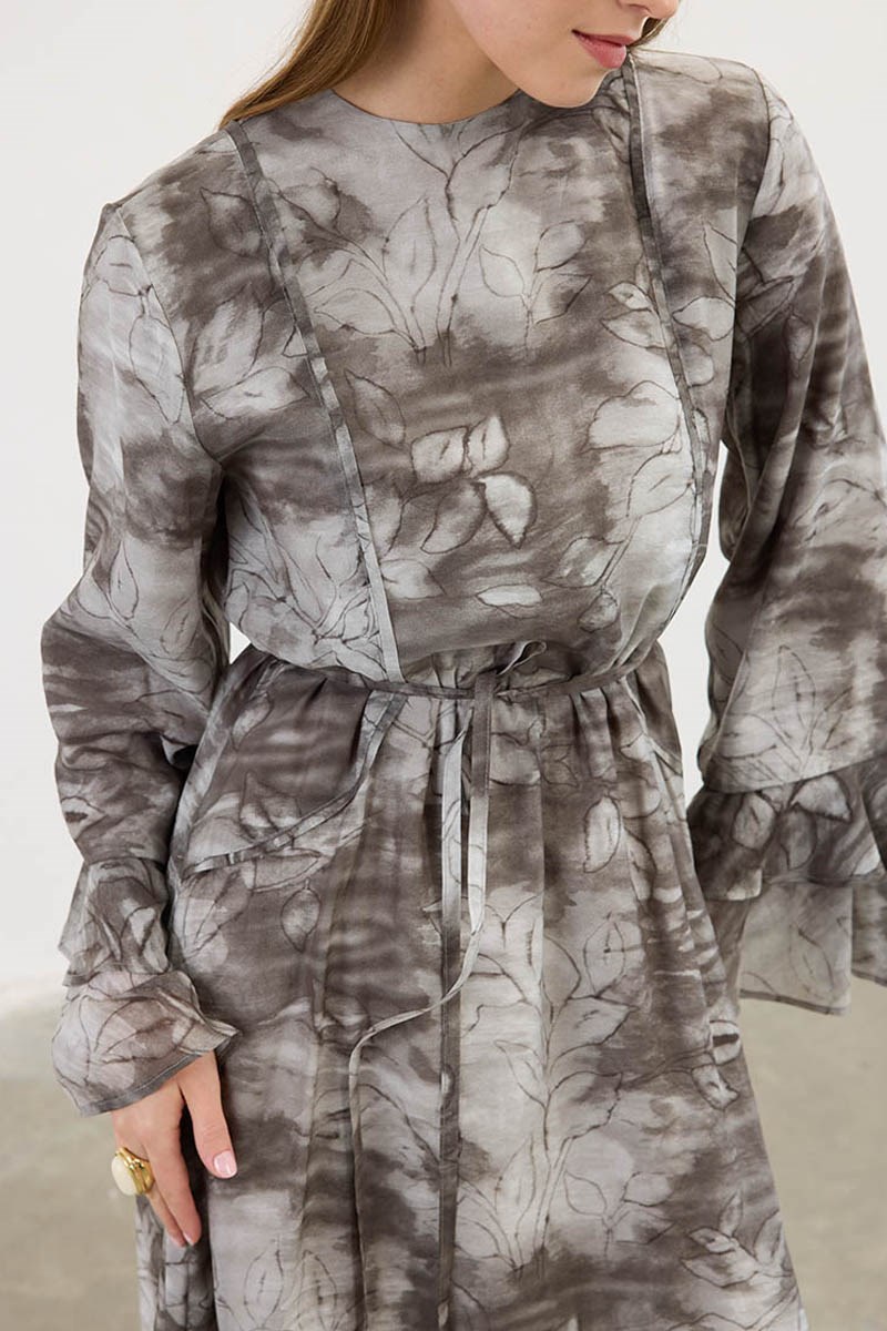 Desenli Volanlı Elbise Gri