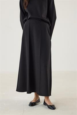 Dikiş Detaylı Çan Kesim Etek Siyah