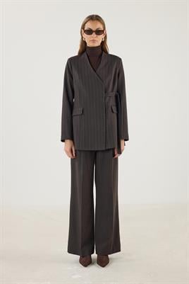 Düğme Detaylı Çizgili Blazer Acı kahve