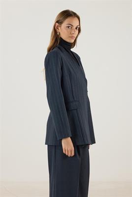 Düğme Detaylı Çizgili Blazer Lacivert