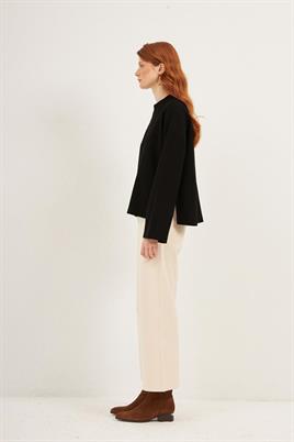 En Boy Çizgi Kazak Siyah