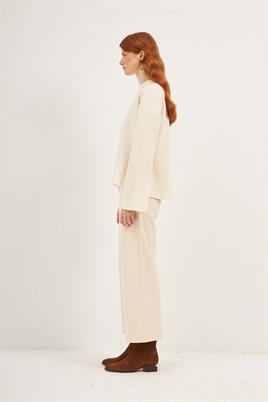 En Boy Çizgi Kazak Ekru