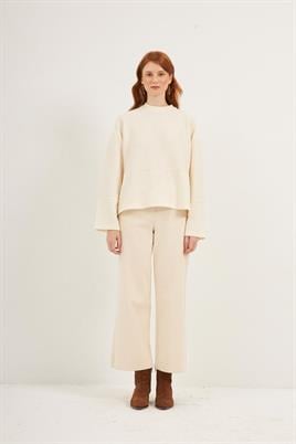 En Boy Çizgi Kazak Ekru