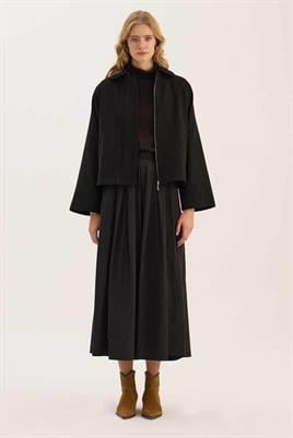 Fermuarlı Etek Üstü Kaban Siyah