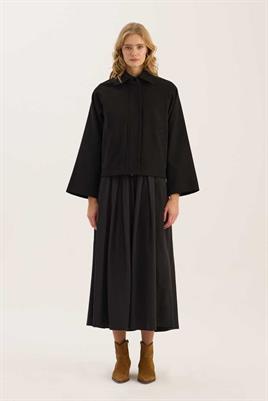 Fermuarlı Etek Üstü Kaban Siyah