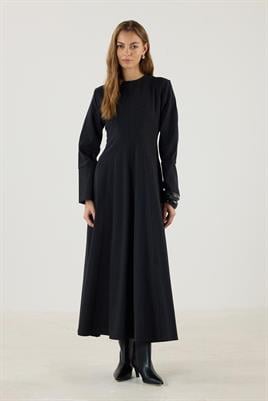 Geniş Manşetli Evaze Elbise Siyah