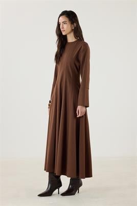 Geniş Manşetli Evaze Elbise Taba