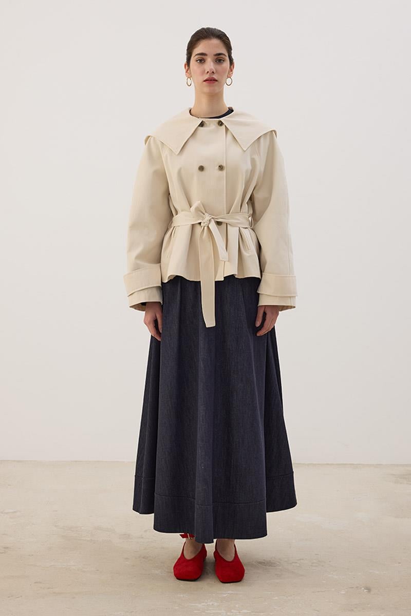 Geniş Yaka Kısa Trençkot Krem