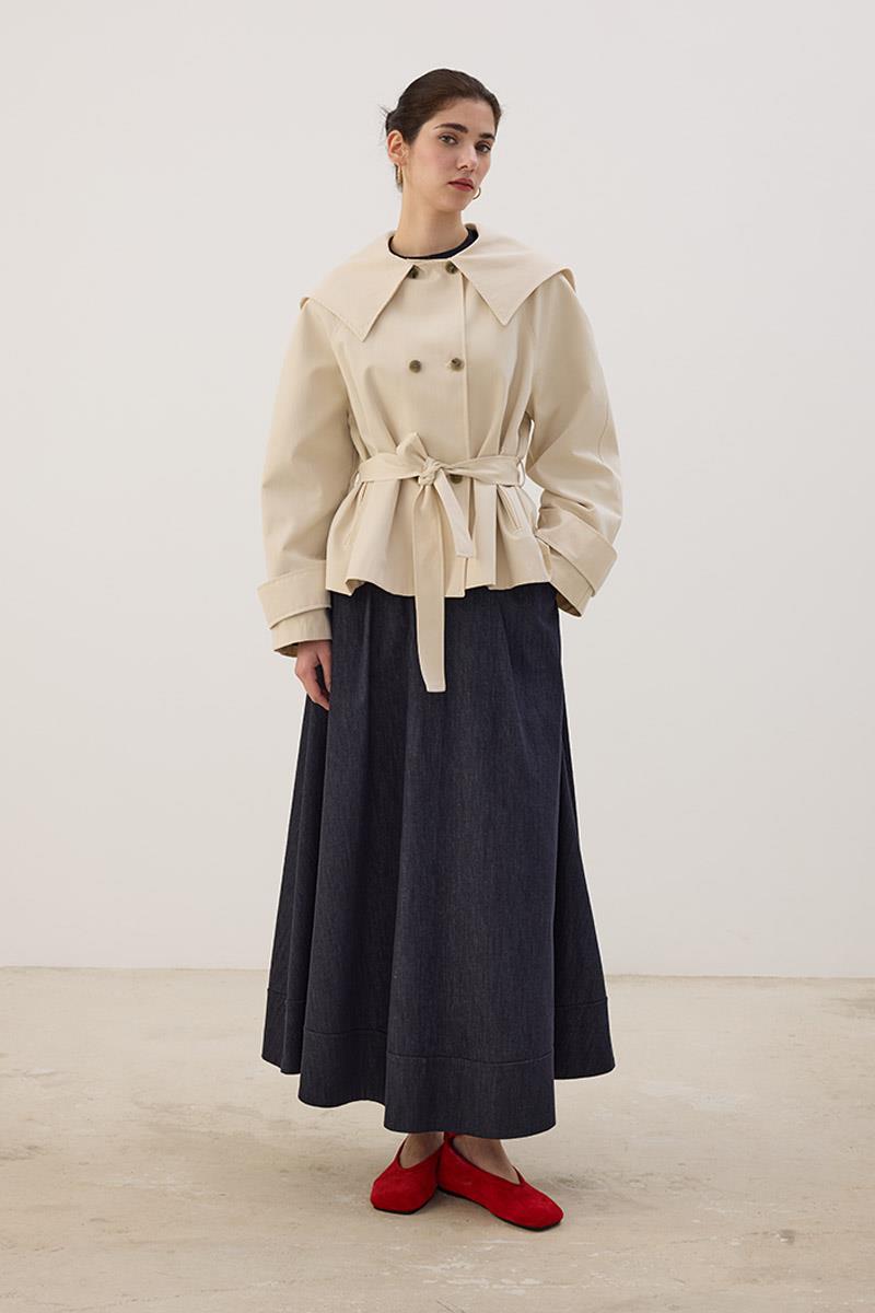 Geniş Yaka Kısa Trençkot Krem