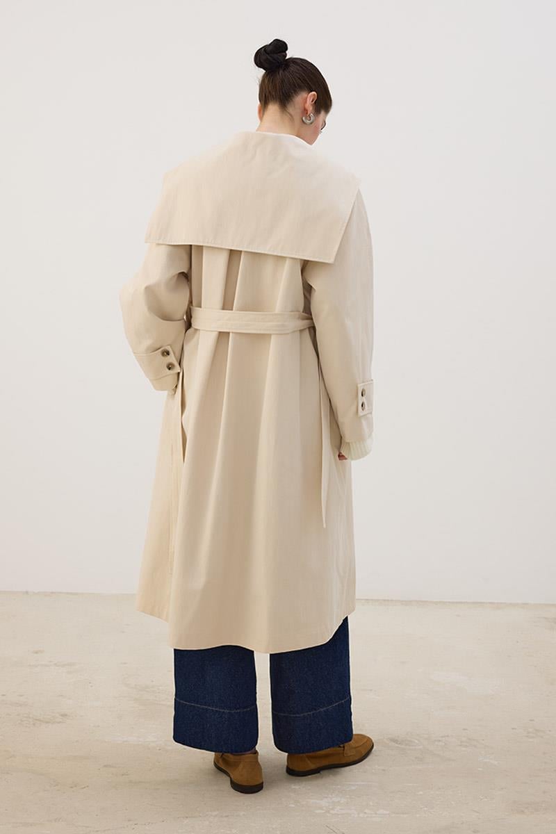 Geniş Yaka Uzun Trençkot Krem