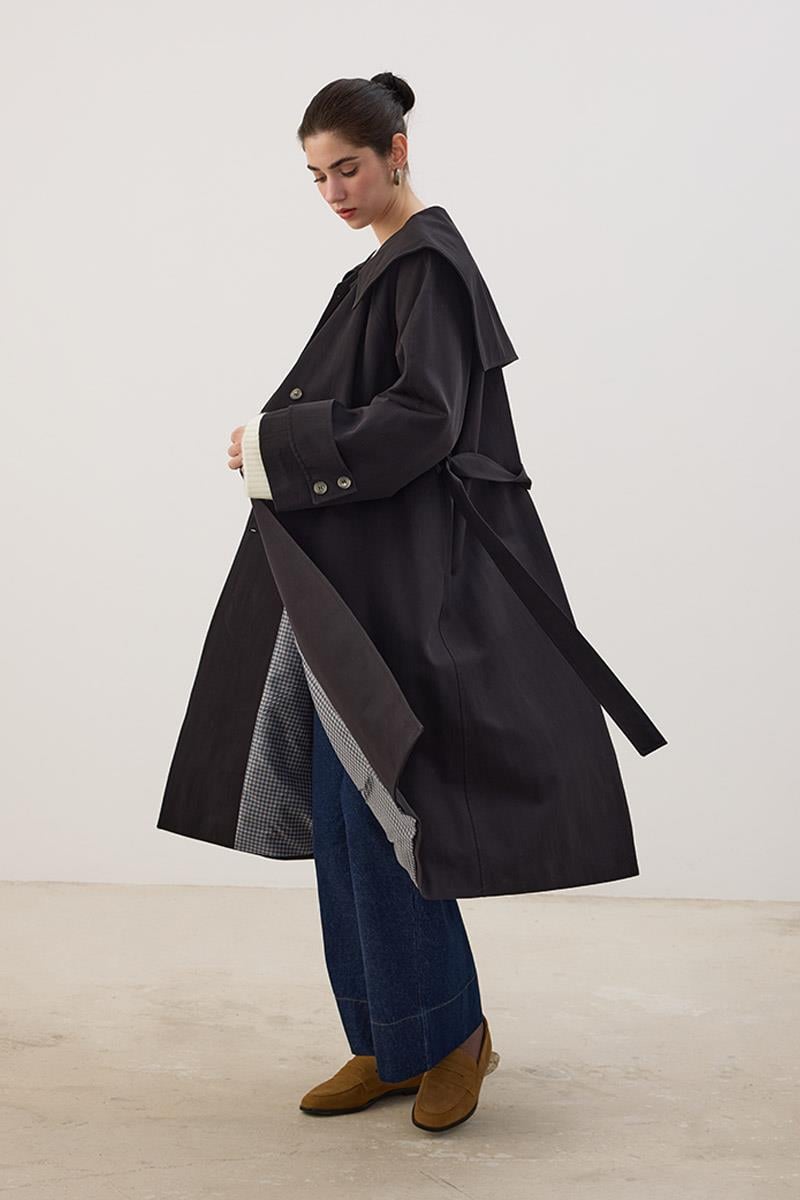 Geniş Yaka Uzun Trençkot Siyah