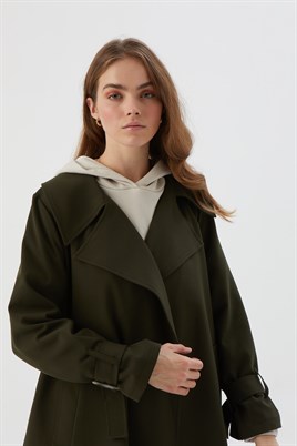 Geniş Yakalı Trençkot Haki