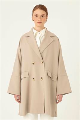 Geniş Yırtmaçlı Ceket Bej