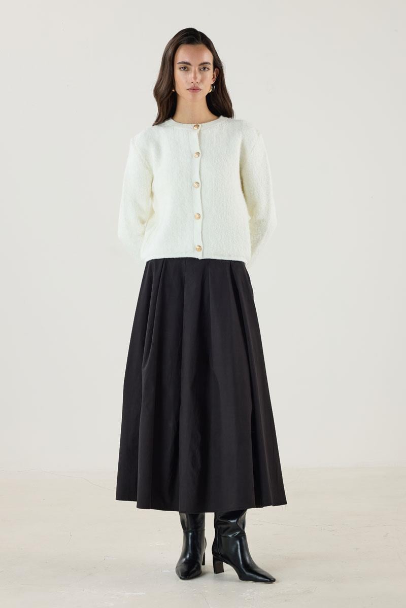 Gold Düğmeli Kalın Hırka Ekru