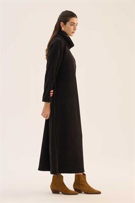 Kaplama Düğmeli Triko Elbise Siyah