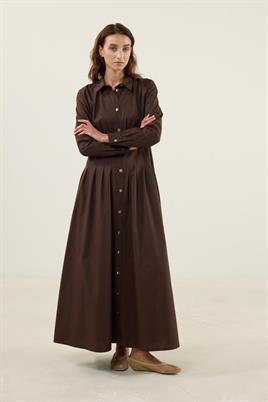 Kavisli Gold Düğmeli Elbise Acı kahve