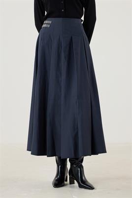 Kemer Aksesuarlı Pileli Etek Lacivert