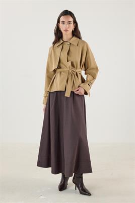 Kemerli Cepli Kısa Trençkot Camel