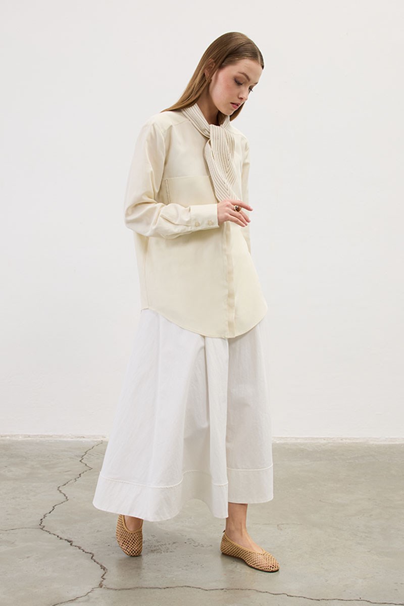 Kendinden Fularlı Gömlek Krem