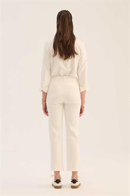 Kesik Paça Jean Beyaz