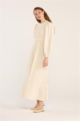 Keten Dokulu Parçalı Elbise Krem