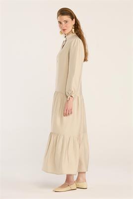 Kol Ucu Bağcıklı Elbise Taş