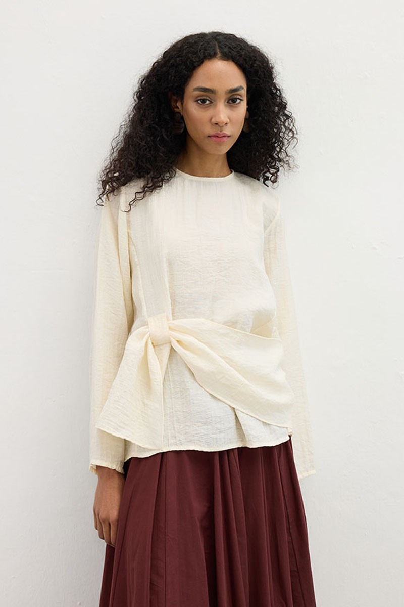 Köprü Detaylı Bluz Ekru