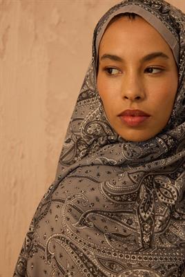 Krem %100 Keten Palazzo Pantolon, Tek Cepli Gömlek, Bohem Şal Kombin