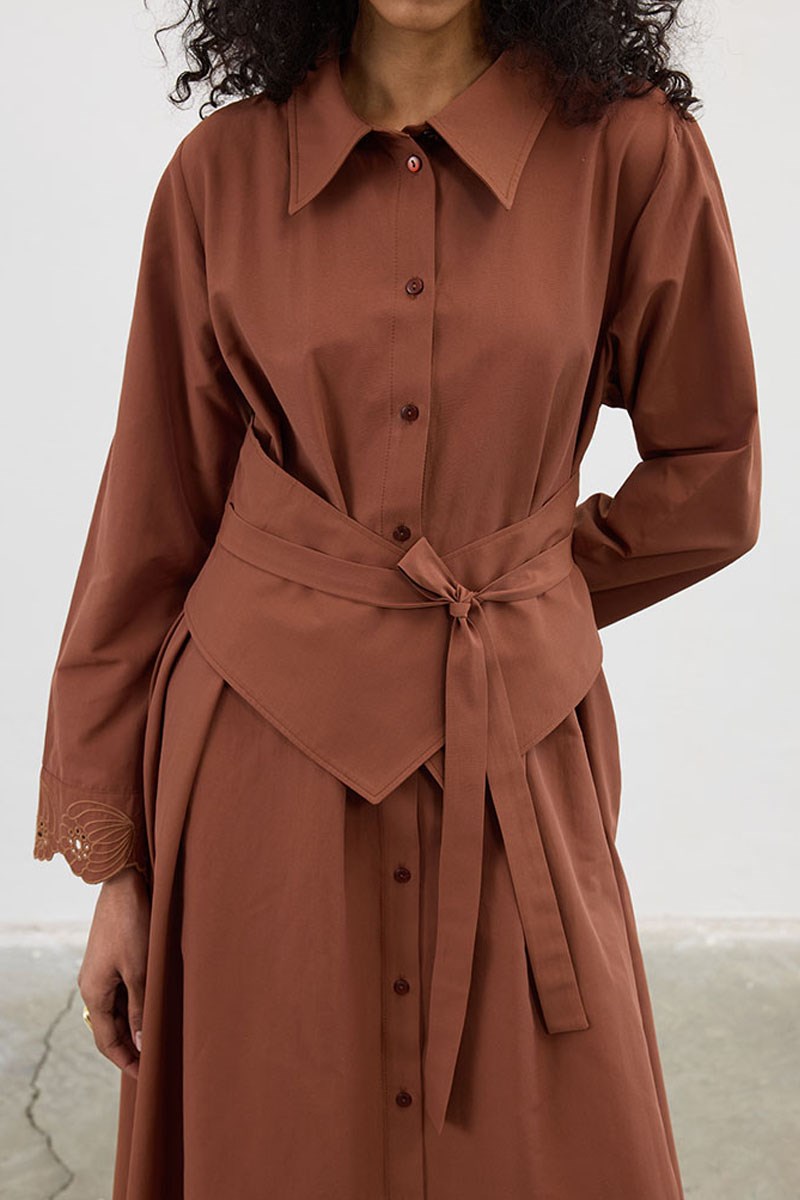 Manşeti Nakışlı Elbise Kiremit