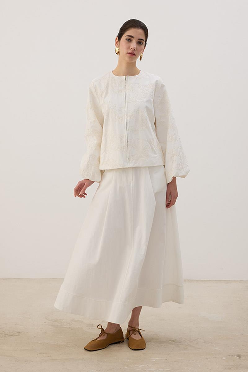 Nakış Detaylı Kısa Ceket Ekru