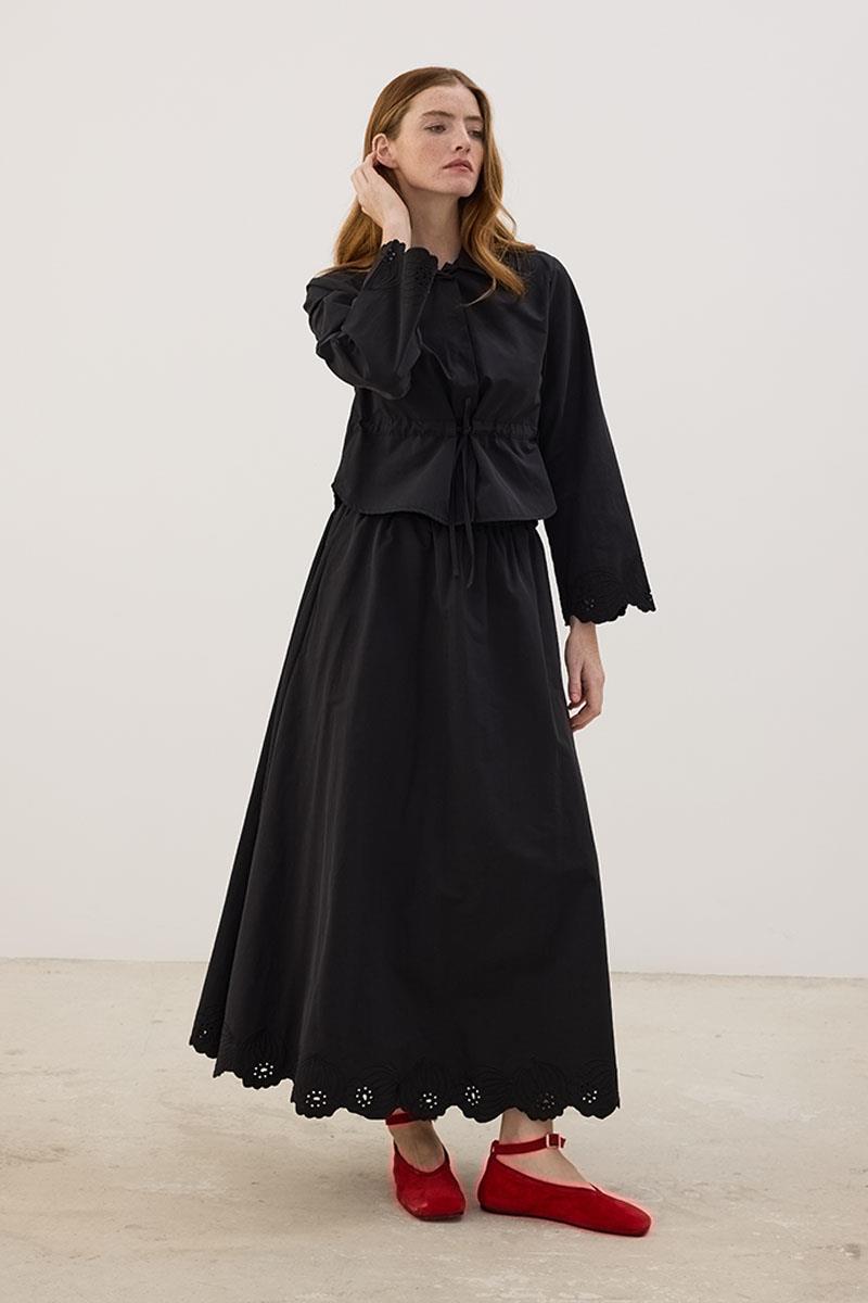 Nakışlı İnce Ceket Siyah