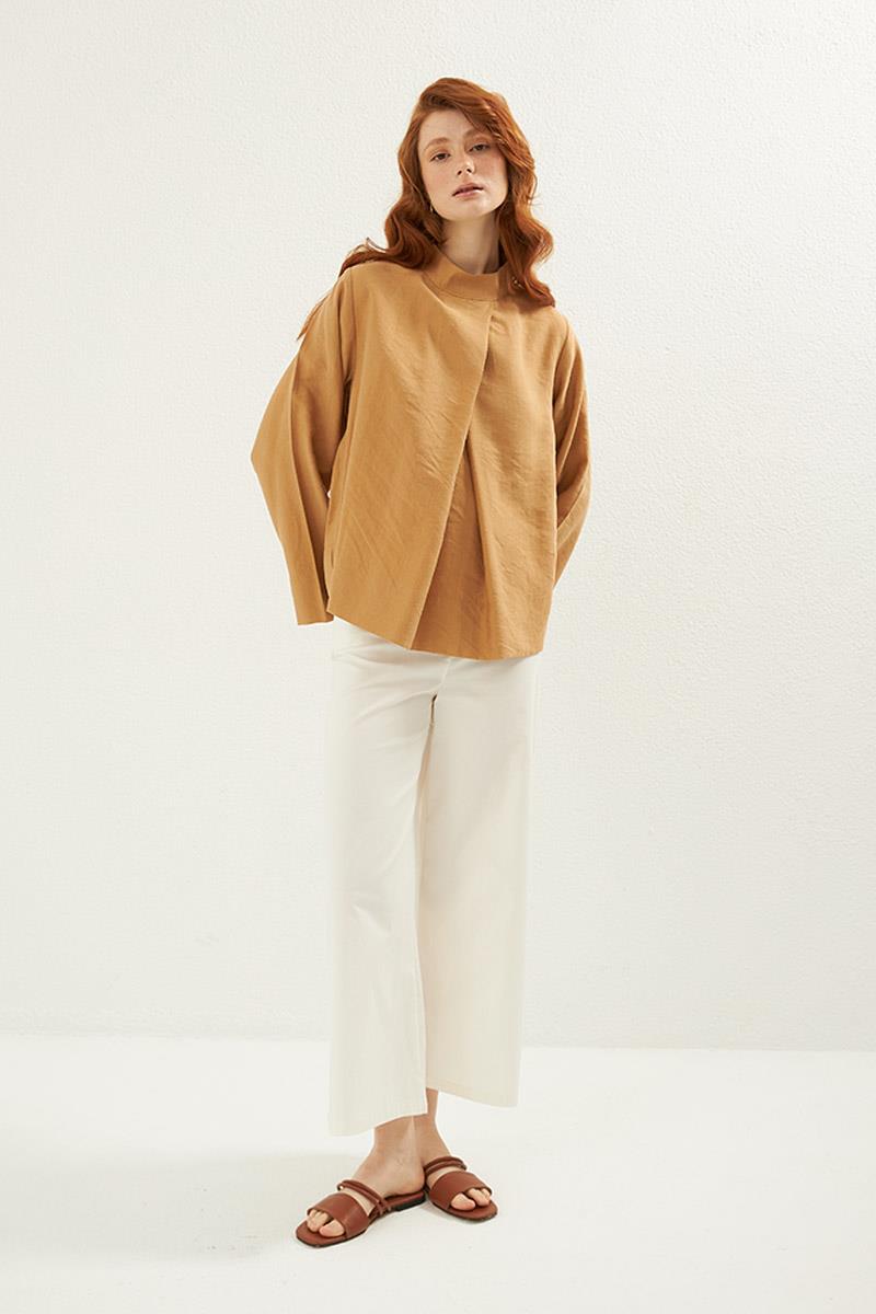Ön Pileli Bluz Camel