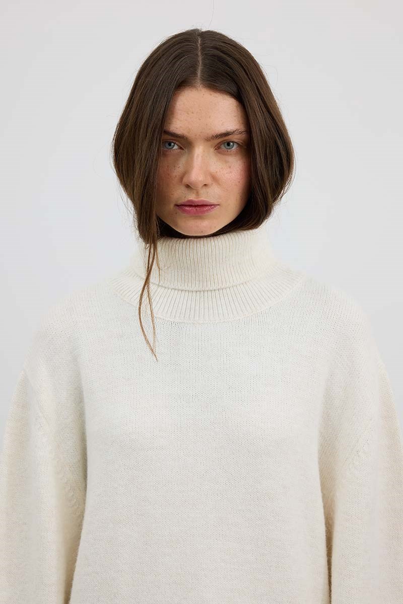Oversize Balıkçı Yaka Triko Tunik Ekru