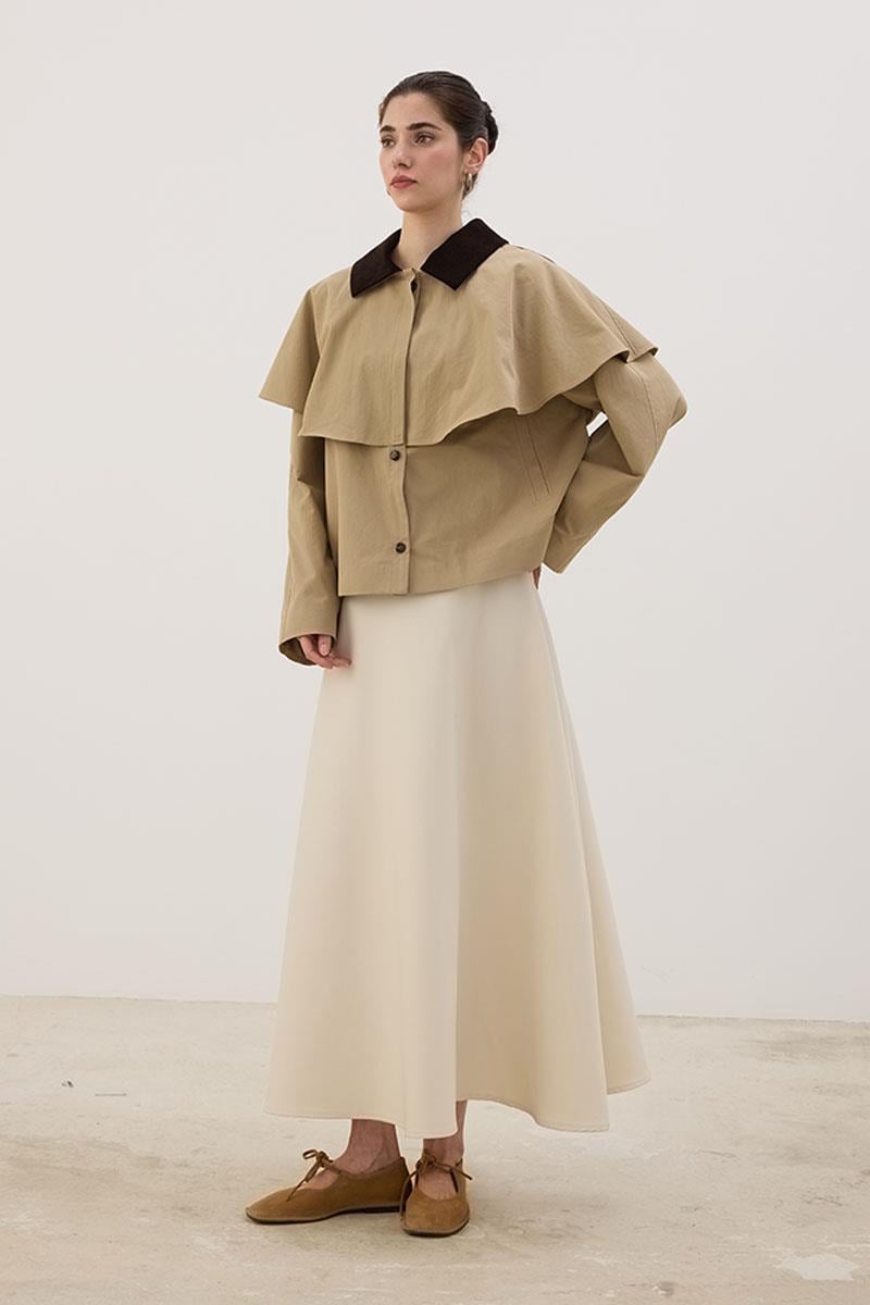 Pelerin Detaylı Kısa Trençkot Camel