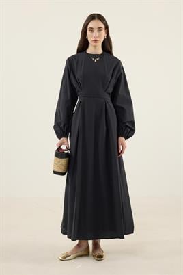 Pile Detaylı Elbise Siyah