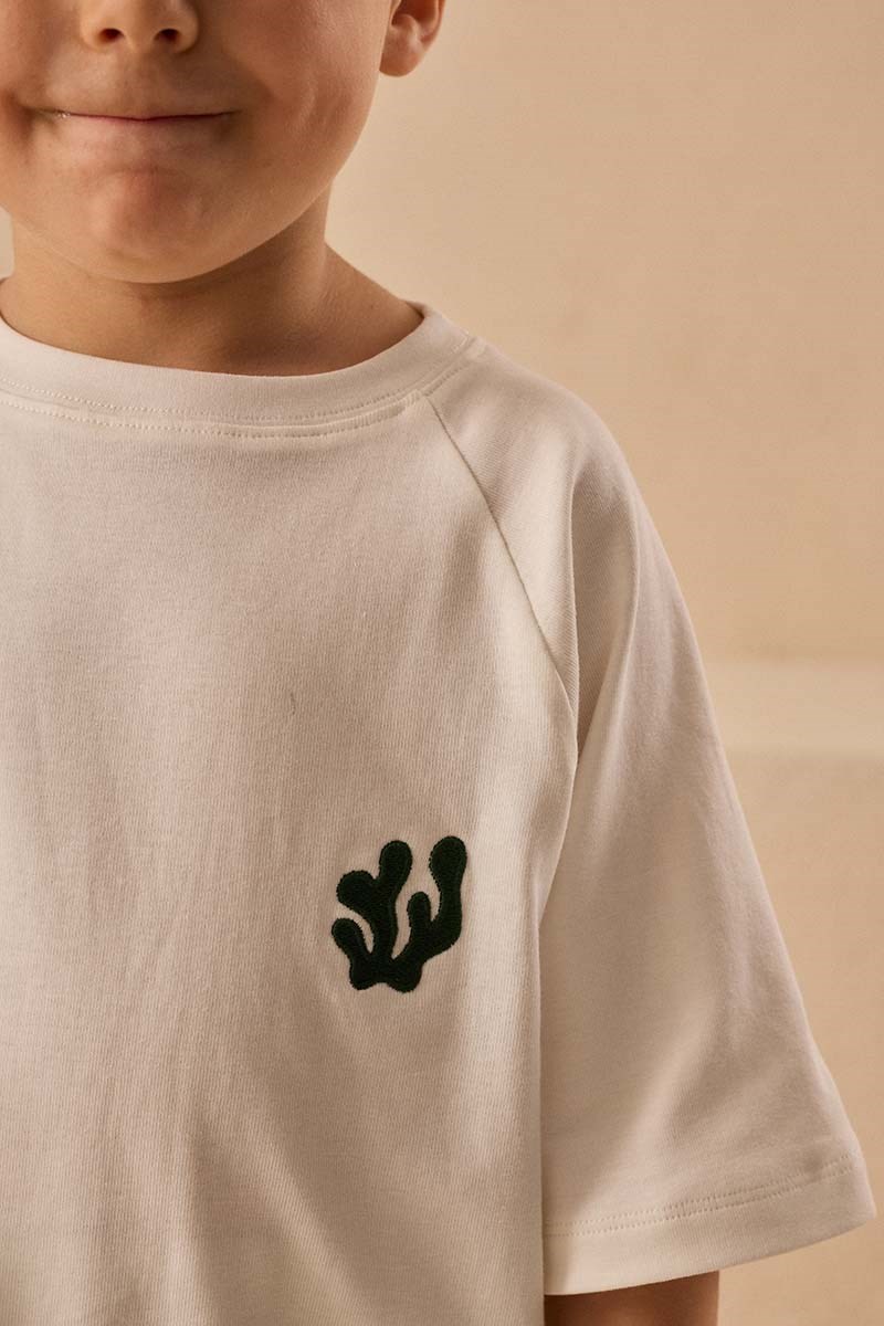 Reglan Kollu Nakışlı Çocuk Tshirt Ekru