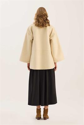 Tüylü Kaşe Fermuarlı Ceket Krem