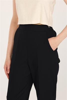 Ütü İzli Havuç Pantolon Siyah