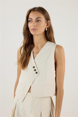 Çapraz Kesim Üç Düğmeli Yelek Krem