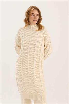 Verev Motifli Örgü Kazak Ekru