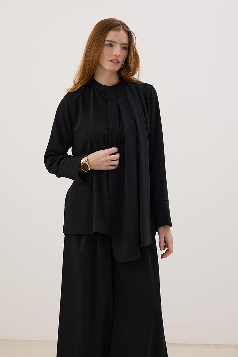 Yakası Pileli Bluz Siyah