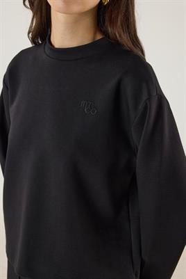 Nakış Detaylı Kısa Sweatshirt Siyah