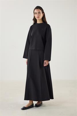 Nakış Detaylı Kısa Sweatshirt Siyah