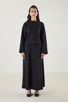 Nakış Detaylı Kısa Sweatshirt Siyah